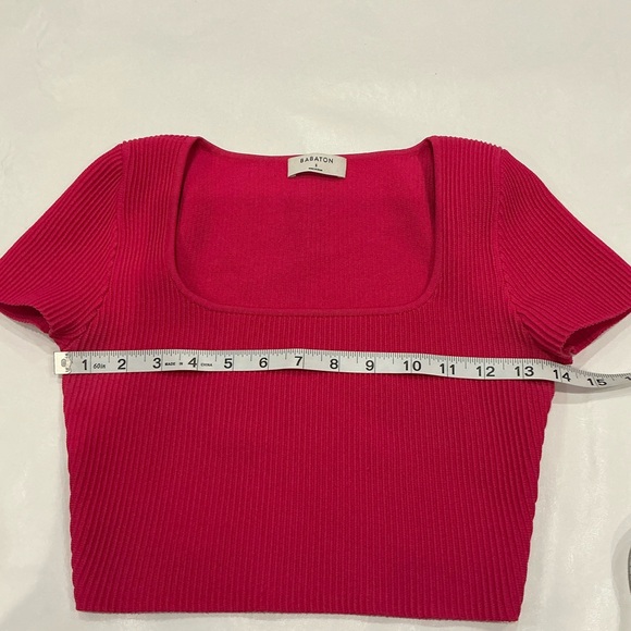Aritzia Babaton Sculp Knit Ribbed Crop Top Square Neck in Magenta Size Small - Picture 6 of 10